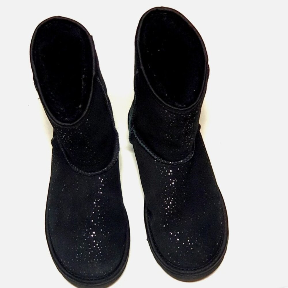 UGG Women’s Boots Classic Short Black Silver Metallic Size 6